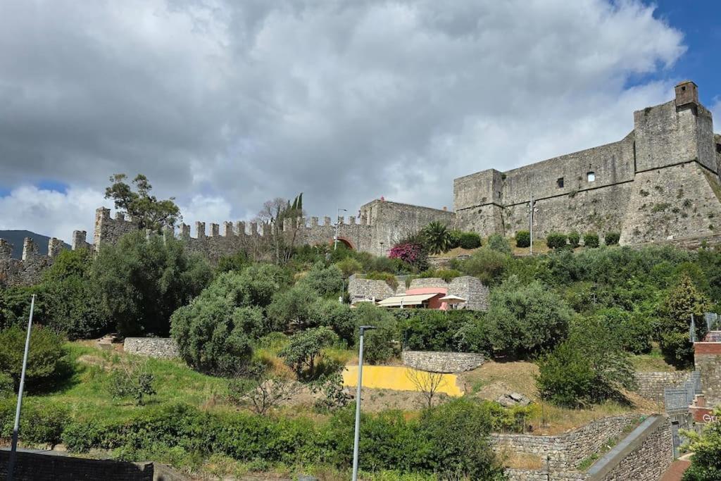 Tra Mare E Castello Lägenhet La Spezia Exteriör bild